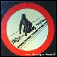 http://images.google.nl/url?source=imgres&ct=tbn&q=http://www.limburgsemijnen.nl/personenvervoer%2520op%2520dit%2520band%2520is%2520verboden.JPG&usg=AFQjCNHMk5NYnL-JL1nwWdP5INUit2rIEA